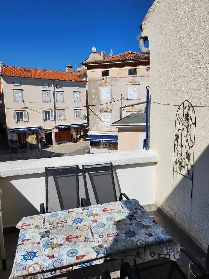 Apartment Dolores Cres